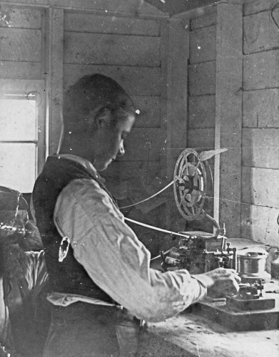 telegraph operator bulwer island 1899
