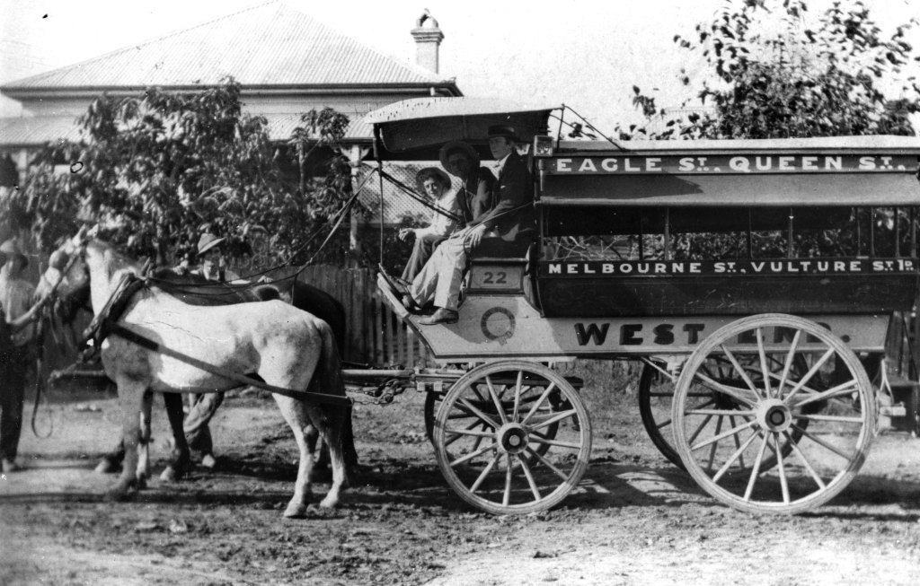 A West End omnibus. (State Library of Queensland)